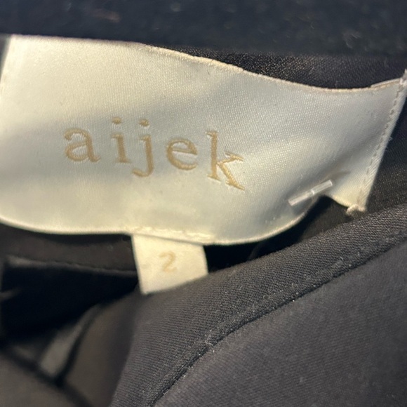 Aijek Black off the shoulder formal Dress - Picture 4 of 4